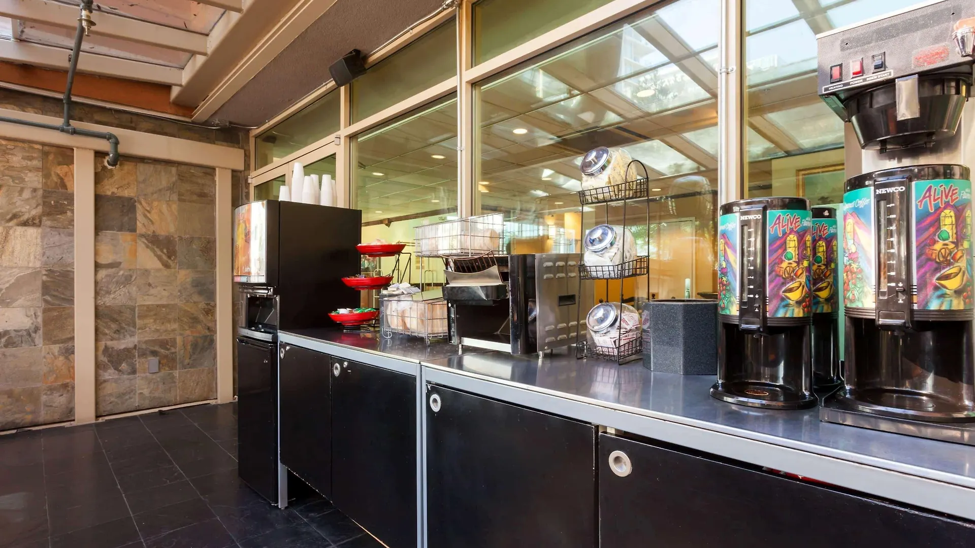 Surestay By Best Western Richmond Vancouver Airport